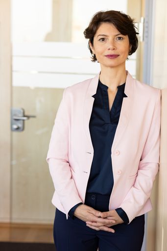  Vorstandsmitglied & Vorstandssprecherin: Aysel Osmanoglu /
Weiterer Text über ots und www.presseportal.de/nr/64894 / Die
Verwendung dieses Bildes für redaktionelle Zwecke ist unter
Beachtung aller mitgeteilten Nutzungsbedingungen zulässig und dann
auch honorarfrei. Veröffentlichung ausschließlich mit
Bildrechte-Hinweis.
