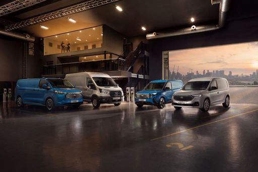 Auf der IAA Transportation in Hannover präsentiert Ford Pro
erstmals das komplett elektrifizierte Line-Up seiner
Transit-Familie. / Weiterer Text über ots und
https://www.ots.at/pressemappe/DE143363 / Die Verwendung dieses
Bildes für redaktionelle Zwecke ist unter Beachtung aller
mitgeteilten Nutzungsbedingungen zulässig und dann auch honorarfrei.
Veröffentlichung ausschließlich mit Bildrechte-Hinweis.