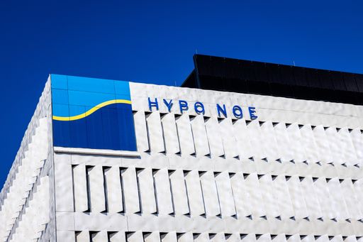  Die HYPO NOE Zentrale in St. Pölten