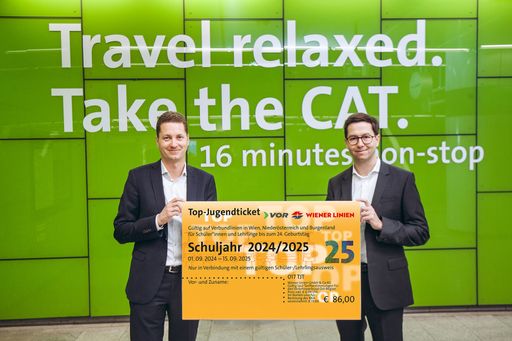 Der City Airport Train (CAT) bietet allen Schüler:innen,
Lehrlingen und Studierenden mit dem Top-Jugendticket oder der
Wiener-Linien-Semesterkarte das CAT-Ticket mit über 50% Ermäßigung!