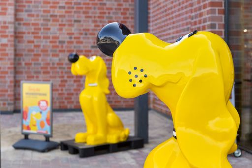  DAS FUTTERHAUS: Die mit dem gelben Hund. / Weiterer Text über ots
und www.presseportal.de/nr/119466 / Die Verwendung dieses Bildes für
redaktionelle Zwecke ist unter Beachtung aller mitgeteilten
Nutzungsbedingungen zulässig und dann auch honorarfrei.
Veröffentlichung ausschließlich mit Bildrechte-Hinweis.