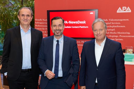 v.li.: Bernhard Albrecht (Co-CEO ProSiebenSat.1 PULS 4), APA-CEO
Clemens Pig und Harald Kräuter (Direktor für Technik und
Digitalisierung des ORF) verkündeten prominenten Zuwachs für
MediaKey, den gemeinsamen Login-Schlüssel österreichischer Medien.
Die Streaming-Plattform Joyn, die die Inhalte von mehr als 100
österreichischen und internationalen Sendern sowie einer Vielzahl an
Mediatheken vereint, nutzt ab Oktober die von der APA betriebene
Login-Lösung.