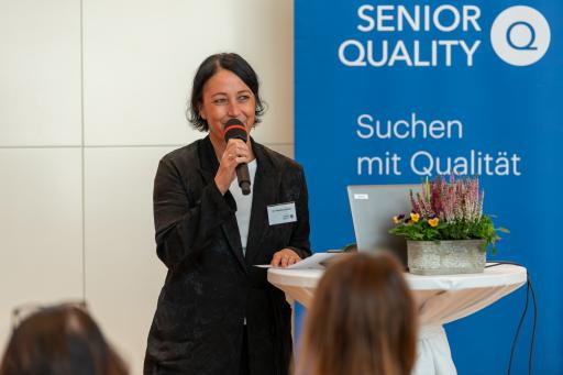 Vorschau Bild von Dr.in Martina Schröck, Leiterin von Senior Quality