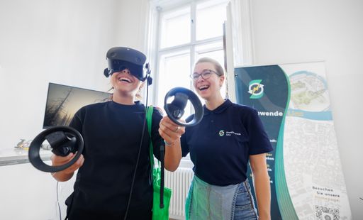  Besucherinnen beim Girls! TECH UP Erlebnistag 2023