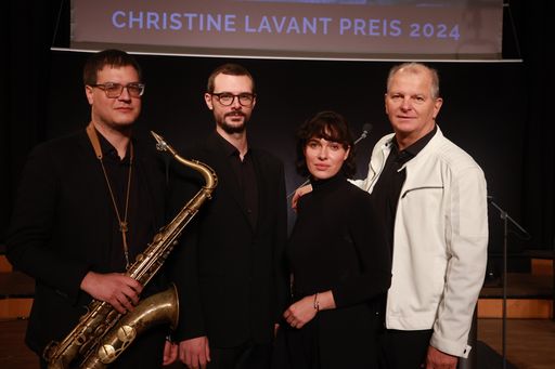 Vorschau Bild von Die Künstler: Robert Unterköfler, Tobias Meissl, Verena
Altenberger, Martin Kušej