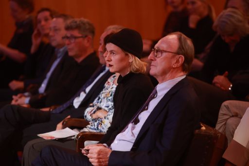 Vorschau Bild von Im Bild: Ann Cotten mit Hans Schmid, Protektor der
internationalen Christine Lavant Gesellschaft
