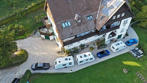 Vorschau Bild von Villa Weiss / Weiterer Text über ots und
https://www.ots.at/pressemappe/DE143363 / Die Verwendung dieses
Bildes für redaktionelle Zwecke ist unter Beachtung aller
mitgeteilten Nutzungsbedingungen zulässig und dann auch honorarfrei.
Veröffentlichung ausschließlich mit Bildrechte-Hinweis.