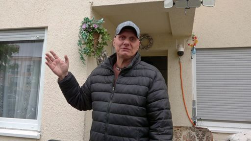 Elvis ärgert sich maßlos: Trotz Überwachungskameras wurde vor
seiner Haustür eine ausrangierte Waschmaschine entwendet. / Weiterer
Text über ots und www.presseportal.de/nr/6605 / Die Verwendung
dieses Bildes für redaktionelle Zwecke ist unter Beachtung aller
mitgeteilten Nutzungsbedingungen zulässig und dann auch honorarfrei.
Veröffentlichung ausschließlich mit Bildrechte-Hinweis.