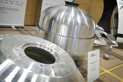 „Entwicklung & Etablierung der WAM Fertigungstechnologie für
Leichtbau-Aluminium-Anwendungen am Beispiel eines Speichertanks für
Flüssig-Wasserstoff“ mit dem zweiten Platz in der Kategorie
„Forschungseinrichtungen“ ausgezeichnet