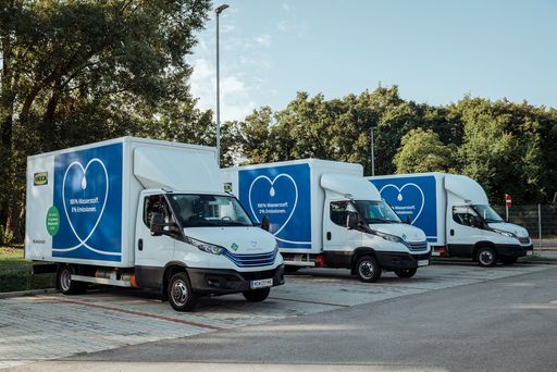 Vorschau Bild von Seit Oktober 2023 beliefert IKEA Österreich seine Kund:innen als
weltweit erstes Land mit wasserstoffbetriebenen, emissionsfreien
Fahrzeugen.