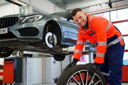 Vorschau Bild von ARBÖ Reifenwechsel