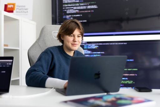 Beste Chancen für die Zukunft: Jetzt für den Masterstudiengang
"Computer Science" am Hasso-Plattner-Institut bewerben / Weiterer
Text über ots und www.presseportal.de/nr/22537 / Die Verwendung
dieses Bildes für redaktionelle Zwecke ist unter Beachtung aller
mitgeteilten Nutzungsbedingungen zulässig und dann auch honorarfrei.
Veröffentlichung ausschließlich mit Bildrechte-Hinweis.