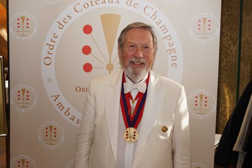 Vorschau Bild von Peter Lamm (Dignitaire-Ambassadeur Ordre des Coteaux de
Champagne)