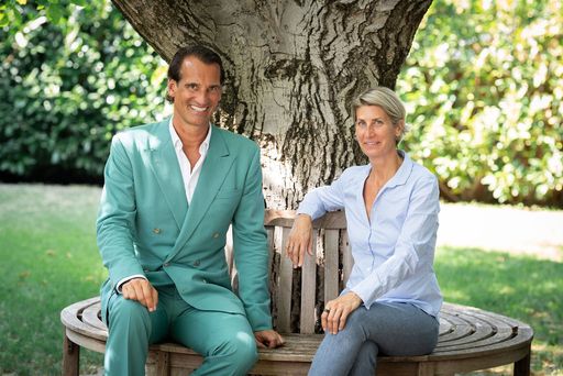 Vorschau Bild von Thomas Schwabl (Marketagent) und Charlotte Hager (comrecon)