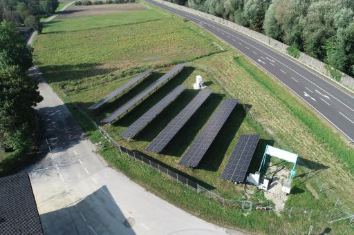 Die Kombination aus Batteriespeicher und Photovoltaikanlage
bringt KWG seinem Ziel ein großes Stück näher