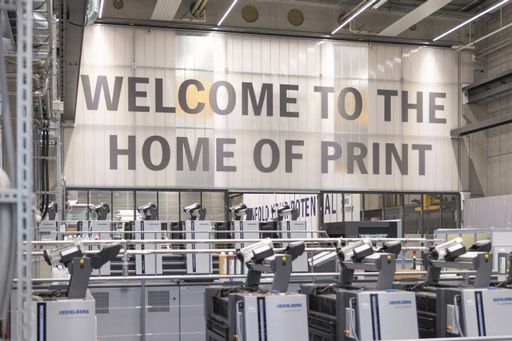  Unter dem Motto "Home of Print" können sich Kunden und
Interessenten in Wiesloch-Walldorf technologieneutral über alle
modernen Technologien und Lösungen von HEIDELBERG für den Offset-
Digital- und Flexodruck informieren. / Weiterer Text über ots und
www.presseportal.de/nr/6678 / Die Verwendung dieses Bildes für
redaktionelle Zwecke ist unter Beachtung aller mitgeteilten
Nutzungsbedingungen zulässig und dann auch honorarfrei.
Veröffentlichung ausschließlich mit Bildrechte-Hinweis.