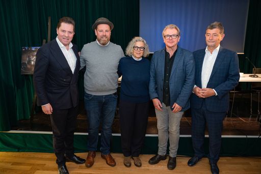 Vorschau Bild von Daniel Serafin, Philipp M. Krenn, Eva Dessecker, Momme Hinrichs,
Stefan Ottruaby