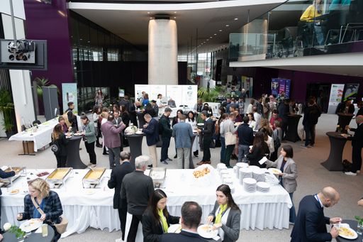  Rund 530 Teilnehmer*innen aus 31 Ländern beim Networking zum
Thema „Nachhaltige Bioproduktion“.