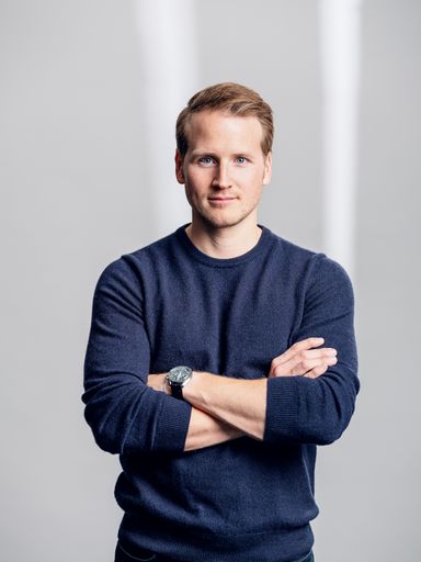  CEO McMakler / Weiterer Text über ots und
www.presseportal.de/nr/118772 / Die Verwendung dieses Bildes für
redaktionelle Zwecke ist unter Beachtung aller mitgeteilten
Nutzungsbedingungen zulässig und dann auch honorarfrei.
Veröffentlichung ausschließlich mit Bildrechte-Hinweis.