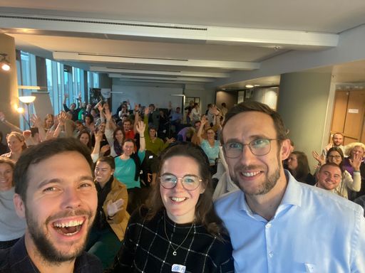 Aron Marton, Cecilia Cadman und Roland Bernhard bei der modularen
Präsenz-Fortbildungsreihe im TFA Office in Wien