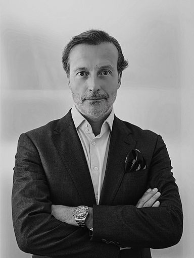  Mit Mag. Holger Pöchhacker (50) wird ein erfahrener Manager zum
9. Franchise-Partner bei global office. Er will die telefonische
Erreichbarkeit von Firmen in Wien verbessern.
