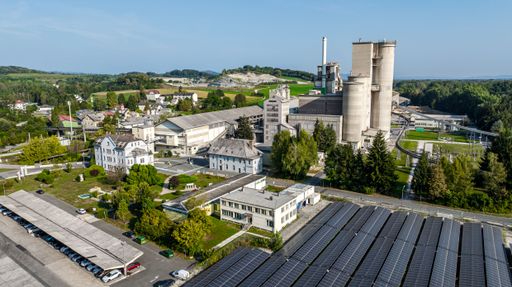 Vorschau Bild von Holcim Zementwerk Retznei in der Südsteiermark - mit Platin
weltweit best-bewertet bei CSC Nachhaltigkeits-Zertifizierung in der
Wertschöpfungskette von Zement, Beton und der Rohstoffindustrie