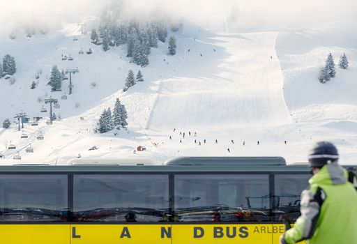 The payment card becomes a bus ticket: pilot project starts on the Arlberg