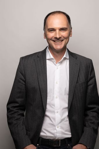 Portrait Dr. Martin Steinhart, CEO AOP Health