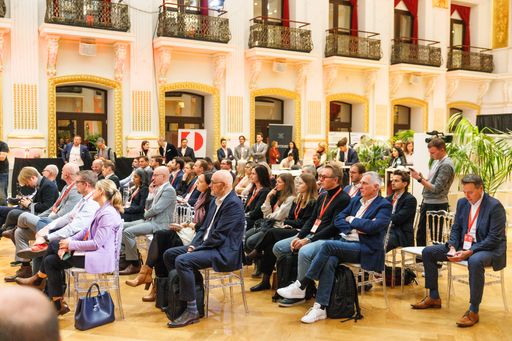  Das P19 Payment Festival 2024 zog hunderte Besucher:innen in die
Wiener Sofiensäle.