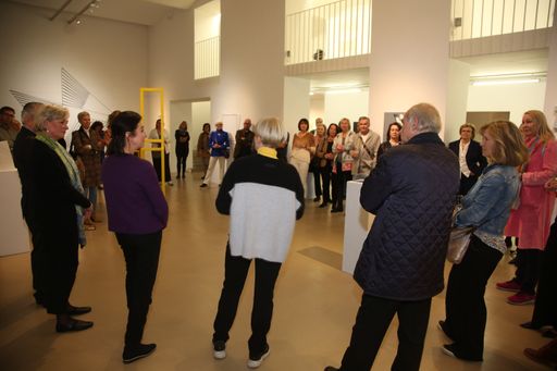 Vorschau Bild von „Wir BestAger“, die Plattform für aktive Menschen 50plus, und die
ZS Art Galerie luden zum ersten gemeinsamen Netzwerktreffen ein.