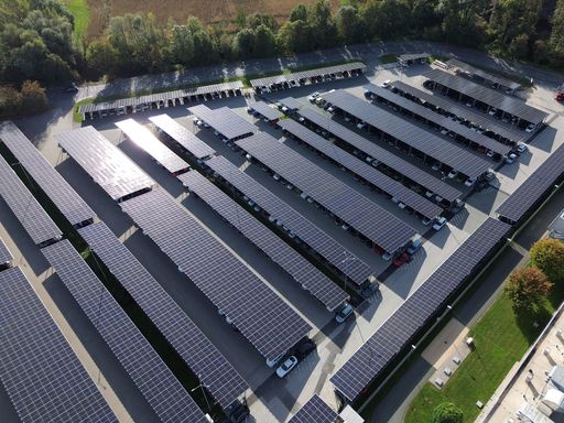 VERBUND-PV-Anlage bei Magna in Lannach & Ilz.