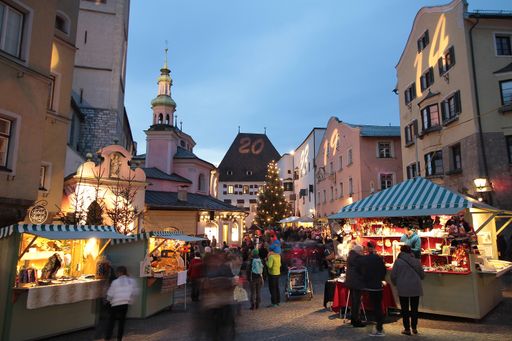 Die acht Christkindlmärkte von „Advent in Tirol“ setzen auf
Tradition und Brauchtum.
