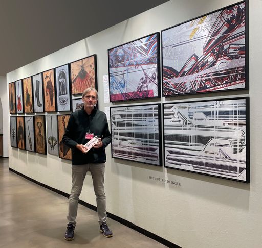 Vorschau Bild von Ein Highlight der diesjährigen Veranstaltung war die Premiere
ausgewählter Werke aus Kindlingers Serien „It is not what it seems“,
„Icons of the World“ und „Stripes and Numbers“.