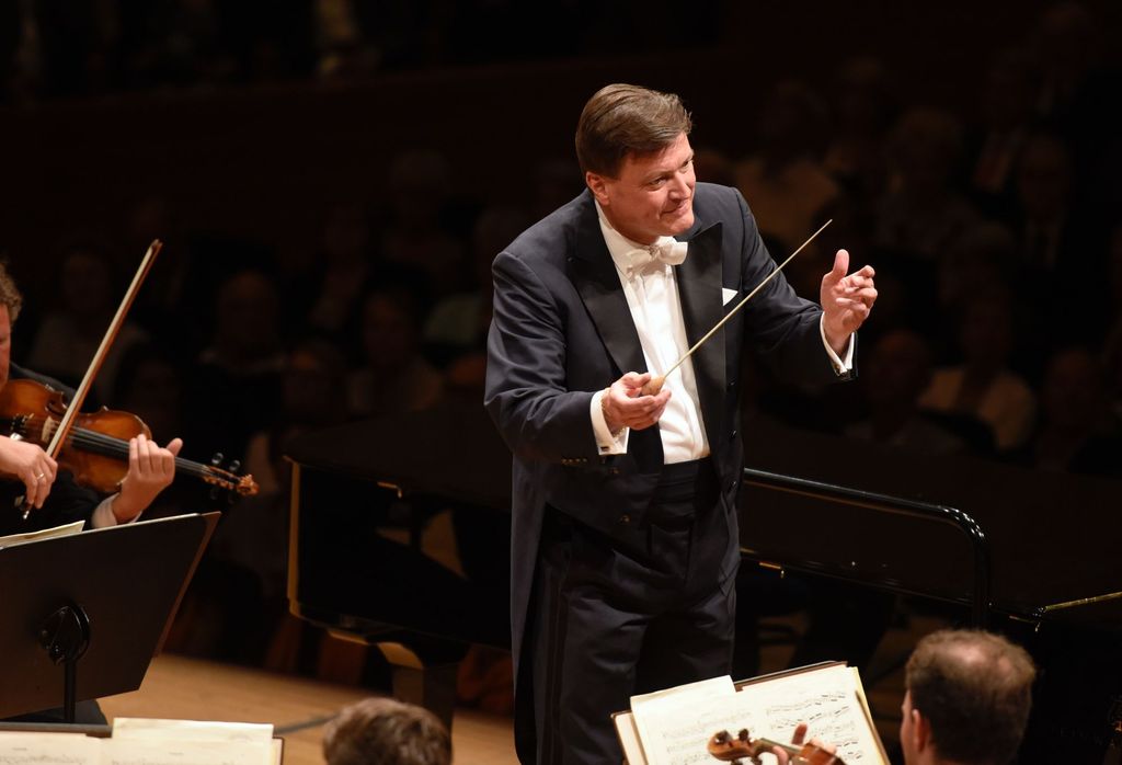 Christian Thielemann conducts wind philharmonic Mozarteum Salzburg