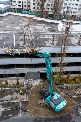 Vorschau Bild von Bild zeigt Abbruch der Parkgarage.