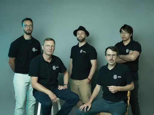 Lissi GmbH Team for EUDI-Wallet Challenge f.l.t.r.: Johannes
Türk, Helge Michael, Adrian Doerk, Sebastian Bickerle and Kevin Dinh
(Photo: SPRIND) / Weiterer Text über ots und
www.presseportal.de/nr/177725 / Die Verwendung dieses Bildes für
redaktionelle Zwecke ist unter Beachtung aller mitgeteilten
Nutzungsbedingungen zulässig und dann auch honorarfrei.
Veröffentlichung ausschließlich mit Bildrechte-Hinweis.