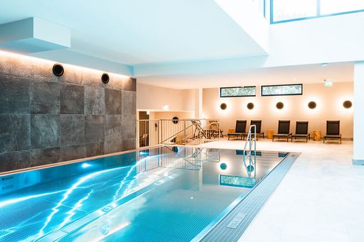 Vorschau Bild von Henri Country House Indoor Pool
