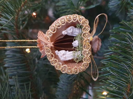 Bäuerlicher Weihnachtsschmuck