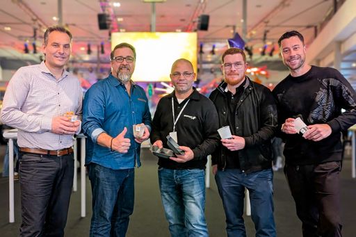  Von links nach rechts: Christian Ehrhard - District Manager/Key
Account Manager, Aramark Christian Scheib - Account Manager, Aramark
René Borchert - Projektmanager, Aramark Tobias Ziegler - VP Revenues
& Strategic Procurement, Vytal Global Matthew Clarke - Sales & Key
Account Manager, Vytal US / Weiterer Text über ots und
www.presseportal.de/nr/154934 / Die Verwendung dieses Bildes für
redaktionelle Zwecke ist unter Beachtung aller mitgeteilten
Nutzungsbedingungen zulässig und dann auch honorarfrei.
Veröffentlichung ausschließlich mit Bildrechte-Hinweis.