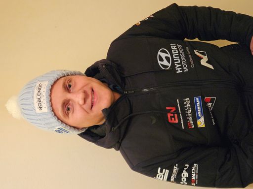  Simon Wagner - Rallye-Staatsmeister Hyundai Österreich kooperiert
mit dem 4-fachen Rallye-Staatsmeister Simon Wagner