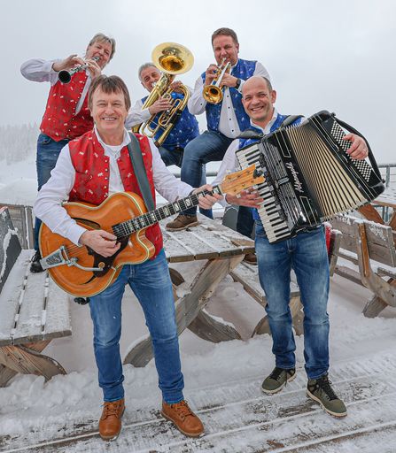 Vorschau Bild von Musik auf den Hütten rund um Bad Kleinkirchheim