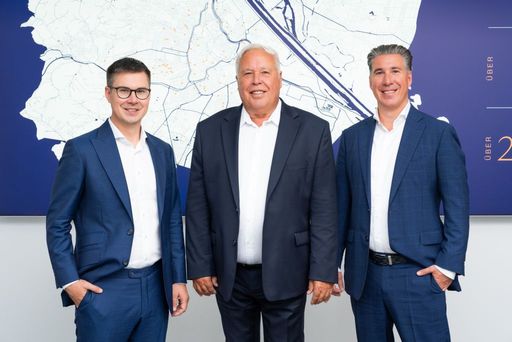 Rekordjahr für den renommierten Wiener Projektentwickler 3SI
Immogroup rund um die Familie Schmidt (Claus Schmidt, Harald
Schmidt, Michael Schmidt – v.l.n.r.)