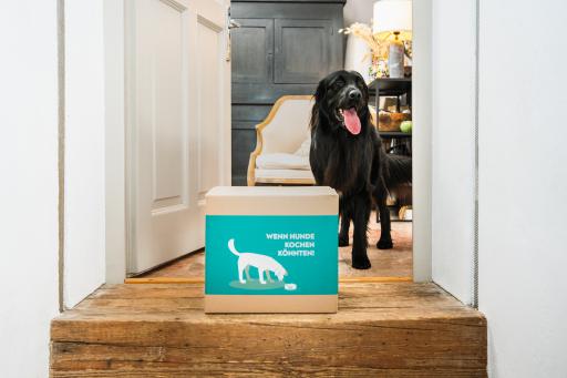 Vorschau Bild von Individuell auf den Hund abgestimmt. Frisch gekocht, tiefgefroren
und direkt nach Hause geliefert