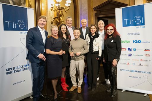  v.l.: Präsident Julian Hadschieff (Humanocare), Barbara Kolm
(Austrian Economics Center), Martina Scheiber (HR-SCOPE), Stefan
Kirchebner (BMLV), Peter Kunz (Kunz Wallentin Rechtsanwälte),
Vizepräsidentin Renate Danler (Renate Danler Consulting), Herbert
Rieser (Cafe+co), Charlotte Sengthaler (Spa Ceylon Austria) mit
Körpersprache-Experte Stefan Verra (vorne mittig)