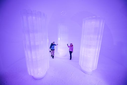Vorschau Bild von Kunstprojekt "AERO 3000" im ICE CAMP presented by Audi