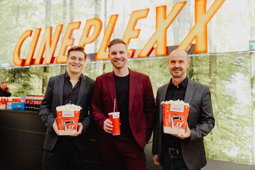 Vorschau Bild von V.l.n.r.: Auch Oliver Trapp, ORF Enterprise, Florian Vorraber,
Head of Marketing bei Cineplexx und Christian Dunzinger, ORF
Enterprise