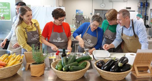 Das Team von GOURMET Kids gemeinsam mit dem Team der GOURMET
Entwicklungsküche.