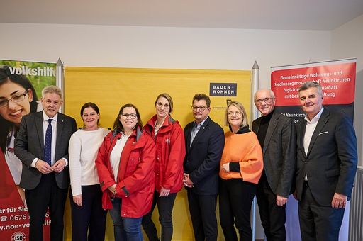  Am 16. Jänner 2025 fand die offizielle Eröffnung der vom Land
Niederösterreich geförderten Anlage der Siedlungsgenossenschaft
Neunkirchen in Schwarzau am Steinfeld statt.