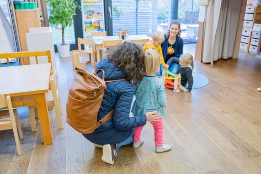 Vorschau Bild von Die Kinder der Mitarbeitenden können im SONNENSCHEINCHEN betreut
werden.
