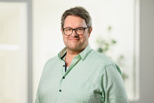 Vorschau Bild von Jens Schröder, Chefredakteur MEEDIA Online / Weiterer Text über
ots und www.presseportal.de/nr/66148 / Die Verwendung dieses Bildes
für redaktionelle Zwecke ist unter Beachtung aller mitgeteilten
Nutzungsbedingungen zulässig und dann auch honorarfrei.
Veröffentlichung ausschließlich mit Bildrechte-Hinweis.